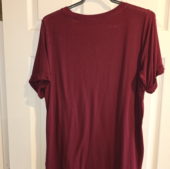 Michele Mae Tee, Size Large, Maroon - Picture 2 of 5